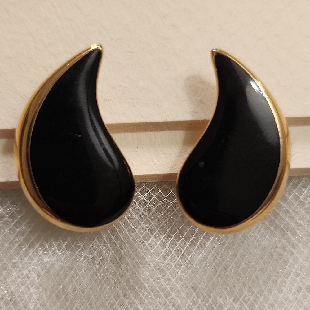 Vintage 1980s Monet Black Enamel and Gold-Tone Teardrop Clip On Earrings